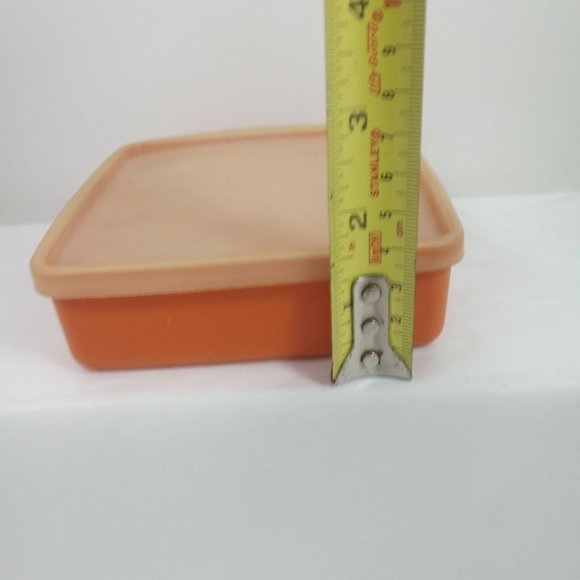Vintage Tupperware 670-38 Square Sandwich Container With Lid Orange *MINOR WEAR* - Picture 11 of 15